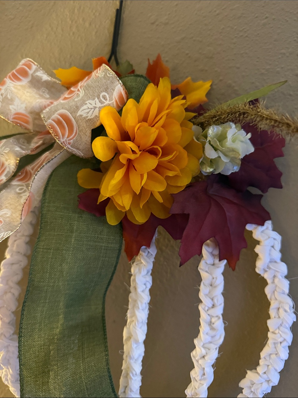 Handmade Fall Pumpkin Wreath 🍂 - Picture 3 of 6